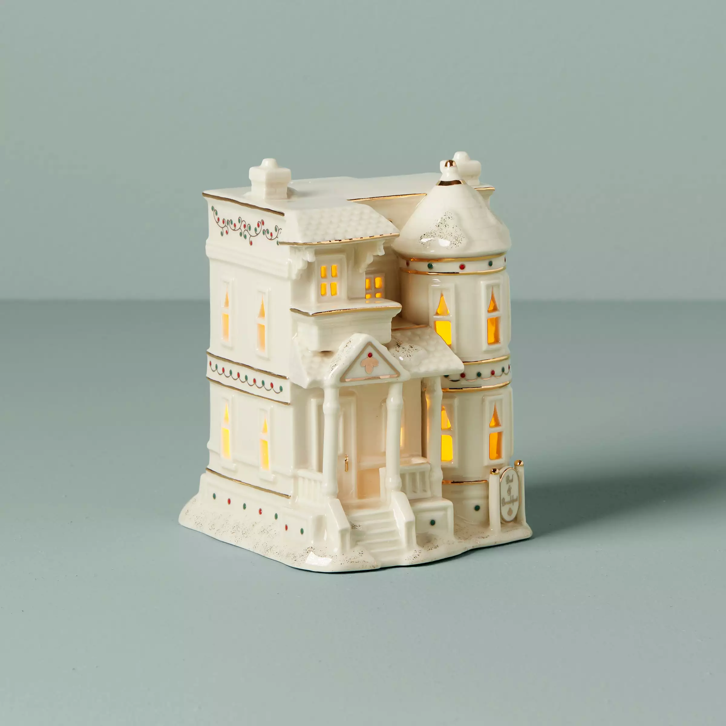 Lenox Mistletoe Park Bed &Amp; Breakfast Figurine 3 Lenox Mistletoe Park Bed &Amp; Breakfast Figurine