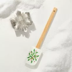Lenox Cookie Spatula Cutter Holiday Snowflake -Lenox The Christmas Shop Sales 893496 LHOL 22 FEA 1