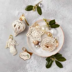 Lenox Ornament Snow Fantasy Snowflake 2022 -Lenox The Christmas Shop Sales 893705 893693 893691 893718 893576 LHOL 22 FEA 1 3d90baf9 00ce 43e1 9645 eae630c2da34