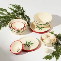 Lenox Set Dinnerware Luna 8Pc Mini Holiday Nesting -Lenox The Christmas Shop Sales 894180 LHOL 22 FEA 1 ALT