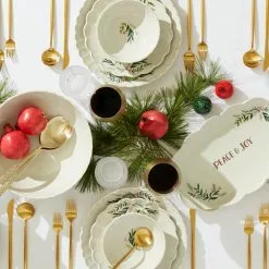 Lenox Set Bowls, Perle Berry 4 All-Purpose French -Lenox The Christmas Shop Sales 894196 894195 894194 894193 LHOL 22 FEA 1 18f2d5c6 dea5 460d a31c e29a21de13d3