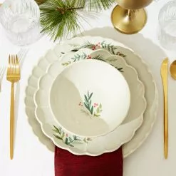 Lenox Set Plates, Perle Berry 4 Dinner French -Lenox The Christmas Shop Sales 894196 894195 894194 894193 LHOL 22 FEA 3 ec509bc2 d56f 4f7c 9dfb 0227d61e9bfc